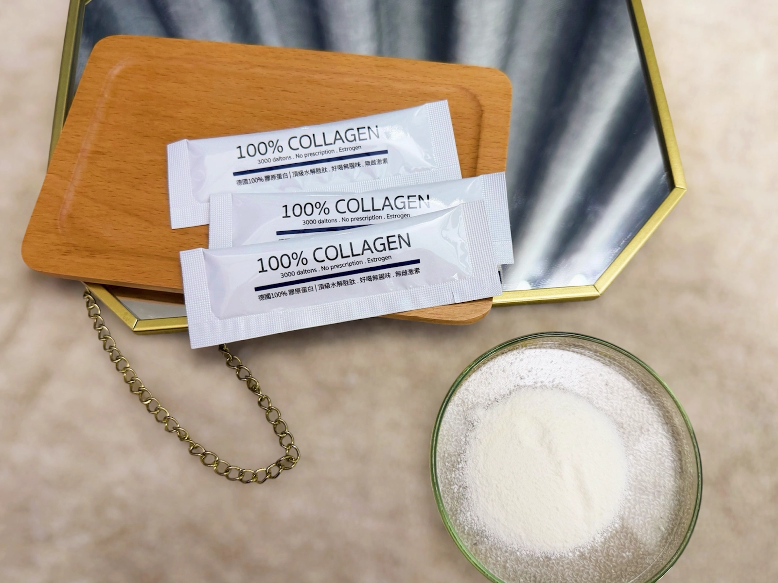 每天早上空腹一包膠原蛋白，維持一整天的好氣色。